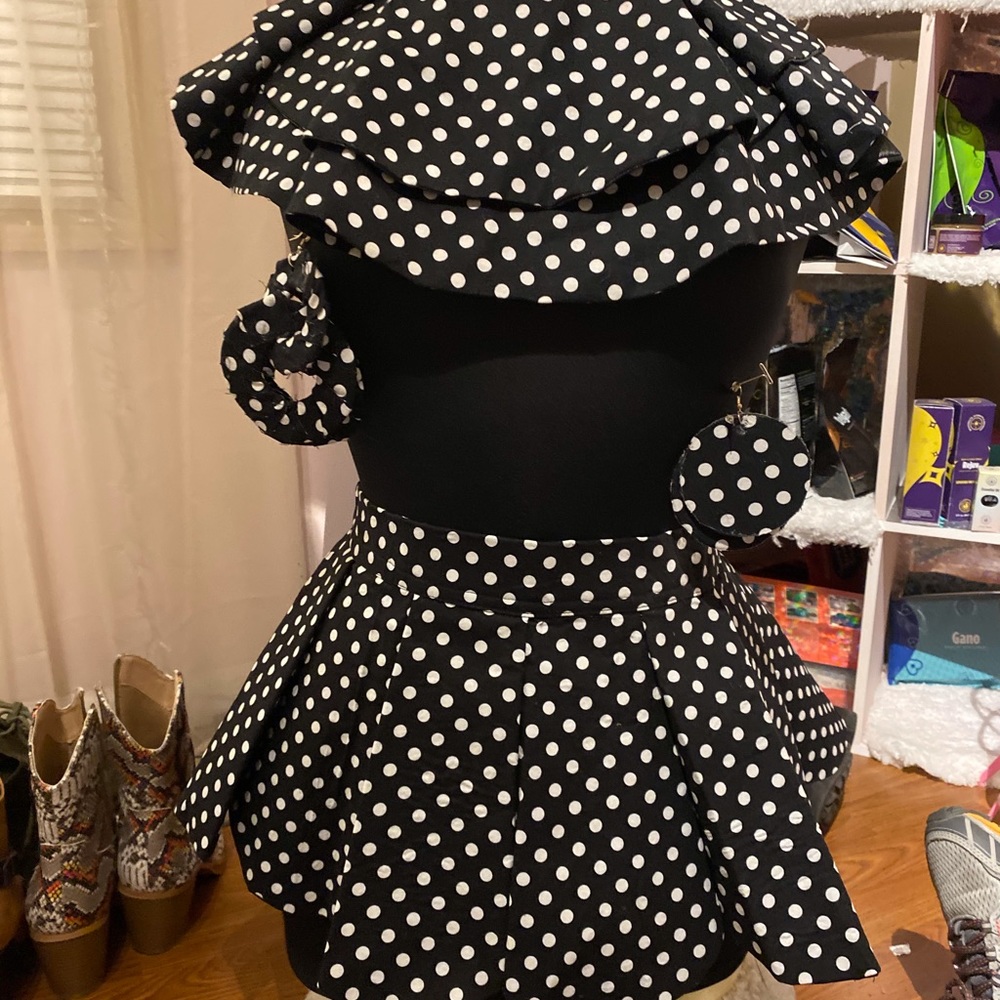 Accessories - Picture 4 of 16